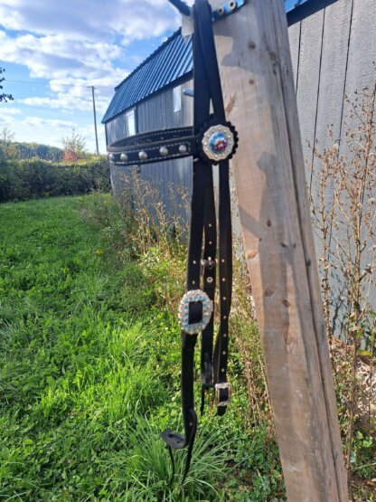 Handmade Black Bridle with Swarovski Crystal Conchos and Buckles by a Master Leatherworker - Image 4