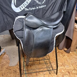 AmericanFlex Dressage 18.5 inch Seat!